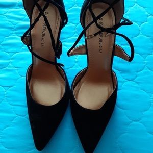 Shoe Republic black velvet lace up heels size 9